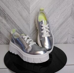 SOREL Caribou X Women's Waterproof Sneaker/Platform Shoe Sz: US 7.5